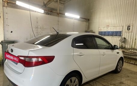 KIA Rio III рестайлинг, 2014 год, 890 000 рублей, 4 фотография