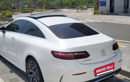 Mercedes-Benz E-Класс, 2022 год, 4 495 000 рублей, 4 фотография