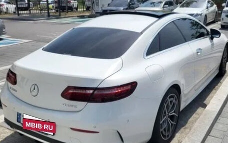 Mercedes-Benz E-Класс, 2022 год, 4 495 000 рублей, 5 фотография