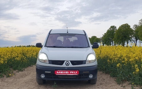Renault Kangoo II рестайлинг, 2007 год, 595 000 рублей, 2 фотография