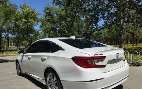Honda Accord IX рестайлинг, 2020 год, 1 680 000 рублей, 3 фотография