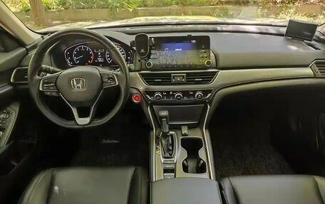 Honda Accord IX рестайлинг, 2020 год, 1 680 000 рублей, 17 фотография