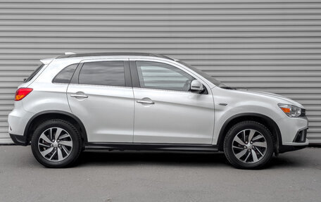 Mitsubishi ASX I рестайлинг, 2017 год, 1 890 000 рублей, 4 фотография