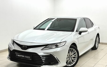 Toyota Camry, 2022 год, 3 699 000 рублей, 1 фотография