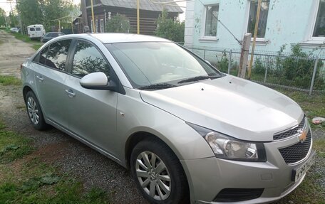 Chevrolet Cruze II, 2009 год, 500 000 рублей, 1 фотография