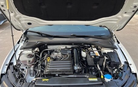 Volkswagen Golf VIII, 2021 год, 1 451 000 рублей, 15 фотография