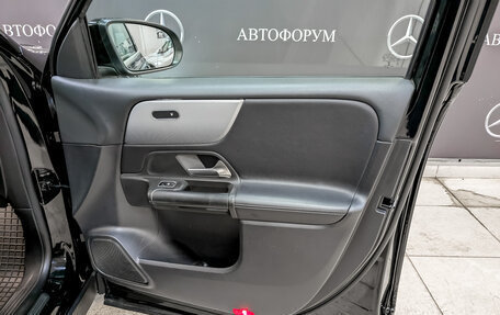 Mercedes-Benz GLB, 2021 год, 3 680 000 рублей, 24 фотография