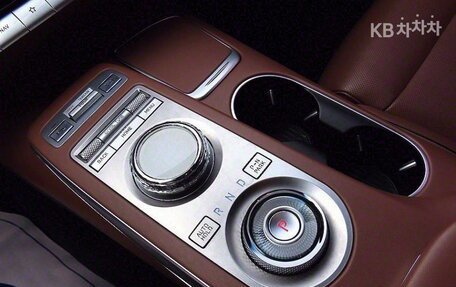 Genesis GV70, 2023 год, 4 150 000 рублей, 8 фотография