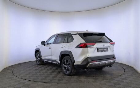 Toyota RAV4, 2022 год, 3 780 000 рублей, 7 фотография