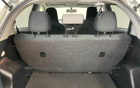 Toyota Vitz, 2013 год, 577 000 рублей, 2 фотография