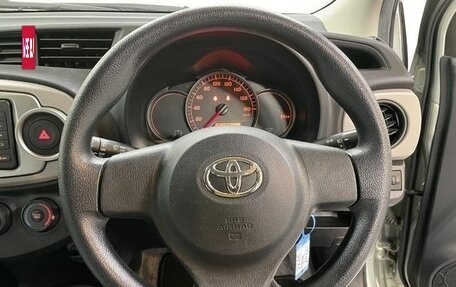 Toyota Vitz, 2013 год, 577 000 рублей, 6 фотография