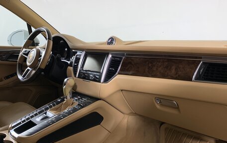 Porsche Macan I рестайлинг, 2015 год, 2 067 000 рублей, 14 фотография