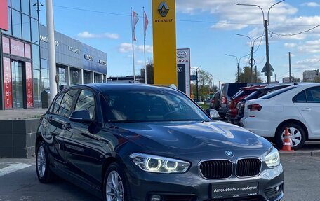 BMW 1 серия, 2018 год, 1 470 000 рублей, 1 фотография