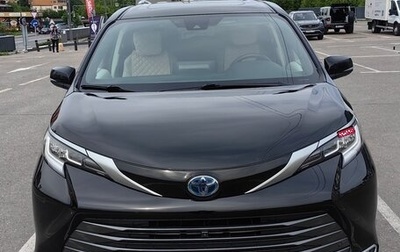 Toyota Sienna, 2021 год, 4 700 000 рублей, 1 фотография