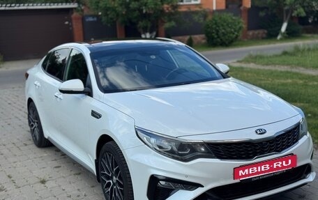 KIA Optima IV, 2018 год, 2 600 000 рублей, 2 фотография