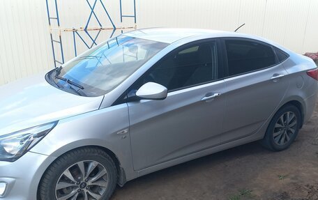Hyundai Solaris II рестайлинг, 2016 год, 950 000 рублей, 5 фотография