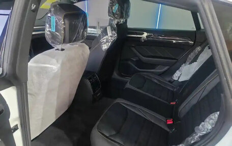 Volkswagen Passat CC, 2025 год, 3 740 000 рублей, 8 фотография