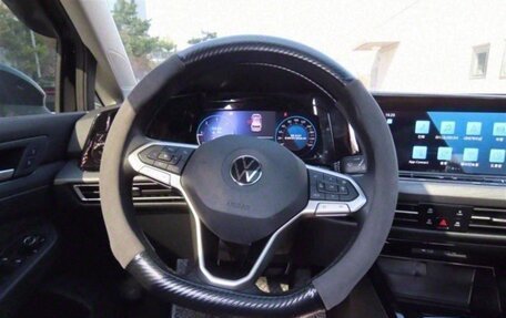 Volkswagen Golf VIII, 2023 год, 3 500 000 рублей, 6 фотография