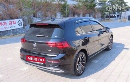 Volkswagen Golf VIII, 2023 год, 3 500 000 рублей, 3 фотография