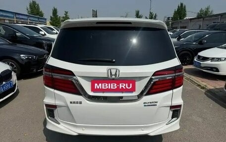 Honda Elysion, 2021 год, 2 940 000 рублей, 12 фотография
