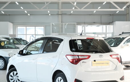 Toyota Vitz, 2019 год, 1 199 000 рублей, 5 фотография