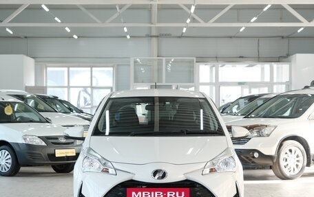 Toyota Vitz, 2019 год, 1 199 000 рублей, 2 фотография