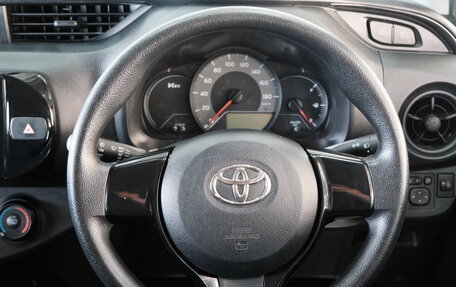 Toyota Vitz, 2019 год, 1 199 000 рублей, 13 фотография