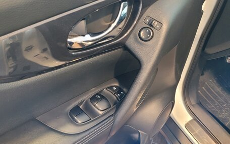 Nissan Rogue II, 2018 год, 2 150 000 рублей, 26 фотография