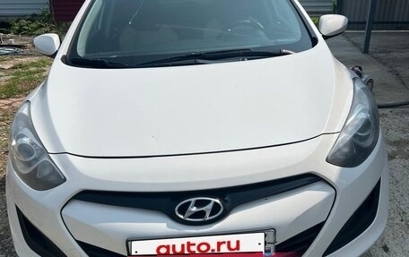 Hyundai i30 II рестайлинг, 2013 год, 850 000 рублей, 2 фотография