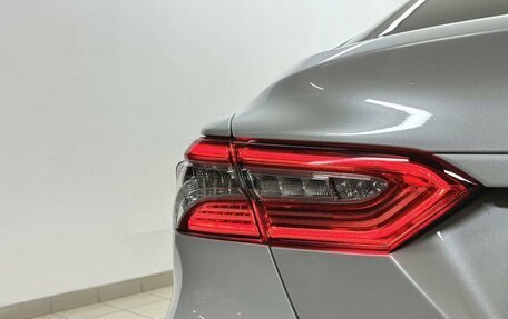 Toyota Camry, 2022 год, 3 699 000 рублей, 10 фотография