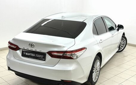 Toyota Camry, 2022 год, 3 699 000 рублей, 9 фотография