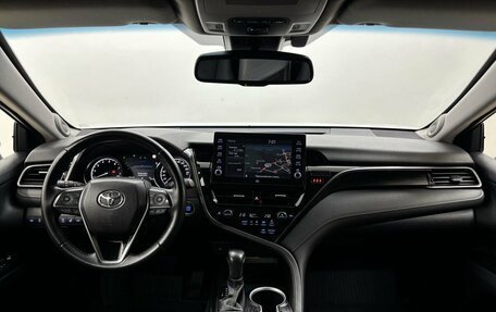 Toyota Camry, 2022 год, 3 699 000 рублей, 17 фотография