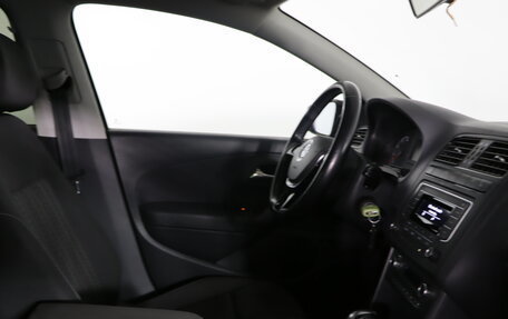 Volkswagen Polo VI (EU Market), 2017 год, 1 039 990 рублей, 13 фотография