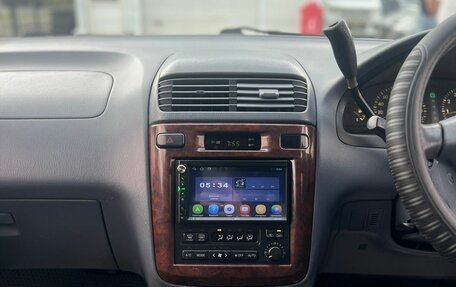 Toyota Ipsum II, 1999 год, 699 999 рублей, 21 фотография