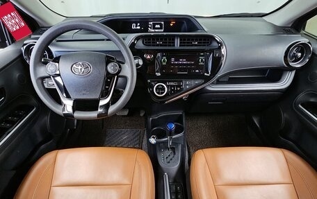 Toyota Prius c I, 2019 год, 1 530 000 рублей, 7 фотография