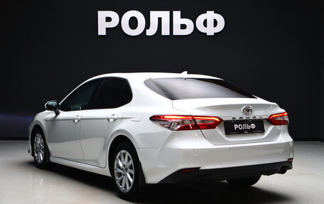 Toyota Camry, 2021 год, 2 945 000 рублей, 2 фотография