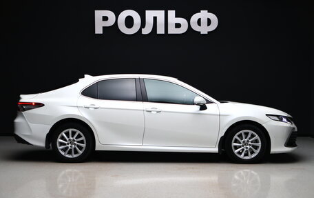 Toyota Camry, 2021 год, 2 945 000 рублей, 6 фотография