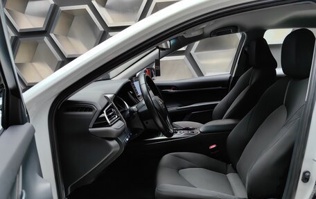 Toyota Camry, 2021 год, 2 945 000 рублей, 17 фотография