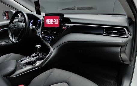 Toyota Camry, 2021 год, 2 945 000 рублей, 23 фотография