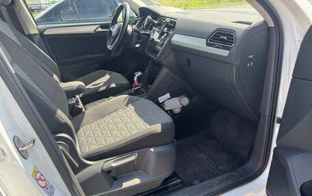 Volkswagen Tiguan II, 2021 год, 2 222 222 рублей, 14 фотография