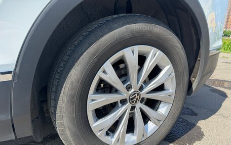 Volkswagen Tiguan II, 2021 год, 2 222 222 рублей, 19 фотография