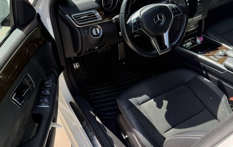 Mercedes-Benz E-Класс, 2015 год, 2 500 000 рублей, 6 фотография