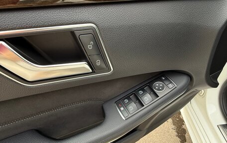 Mercedes-Benz E-Класс, 2015 год, 2 500 000 рублей, 10 фотография