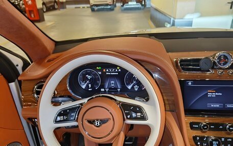 Bentley Bentayga I, 2022 год, 27 000 000 рублей, 6 фотография