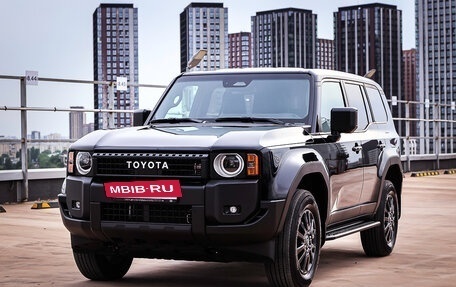 Toyota Land Cruiser Prado, 2024 год, 10 900 000 рублей, 2 фотография