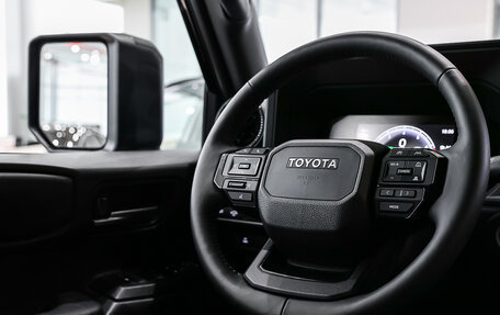 Toyota Land Cruiser Prado, 2024 год, 10 900 000 рублей, 18 фотография