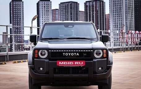 Toyota Land Cruiser Prado, 2024 год, 10 900 000 рублей, 8 фотография
