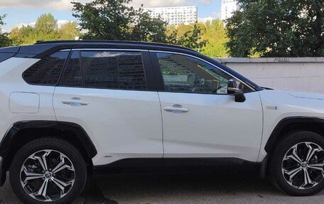 Toyota RAV4, 2023 год, 8 900 000 рублей, 4 фотография