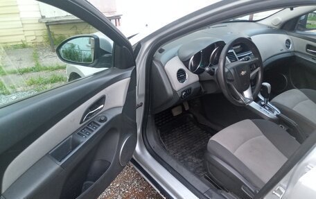 Chevrolet Cruze II, 2009 год, 500 000 рублей, 7 фотография