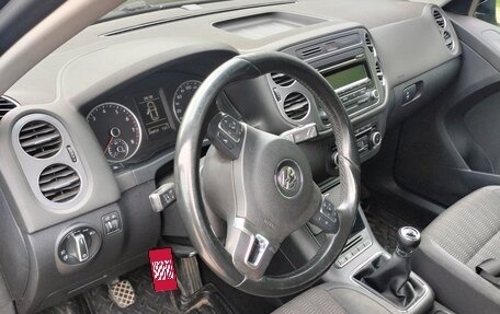 Volkswagen Tiguan I, 2011 год, 865 000 рублей, 6 фотография